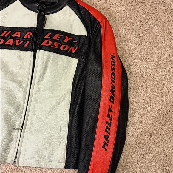 Harley-Davidson Black, Red, and White Leather Jacket - Picture 4 of 5